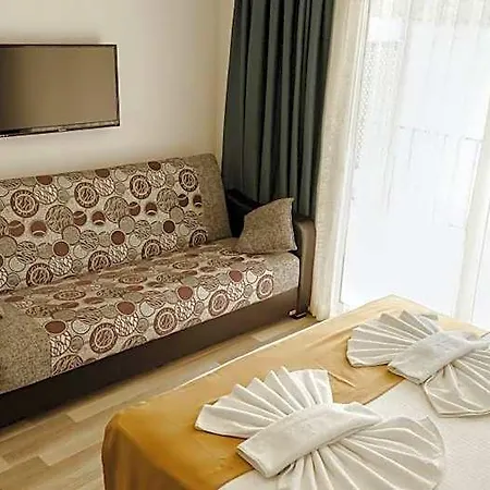 Lemon Garden Boutique 3*