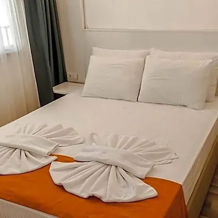 Otel Lemon Garden Boutique 3*